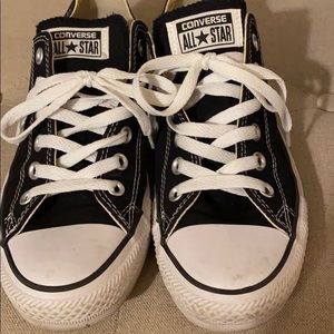 Black converse sneakers